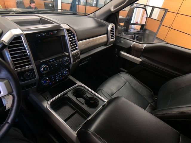 Certified 2017 Ford F250 Lariat w/ Chrome Package image 19