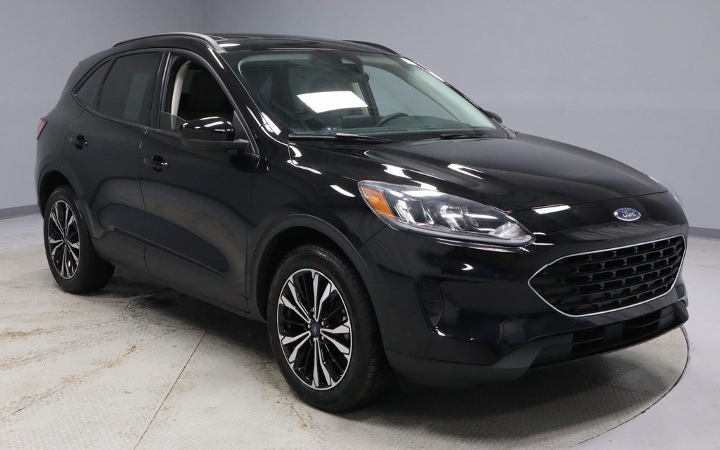 Certified 2022 Ford Escape SE w/ SE Sport Appearance Package image 7