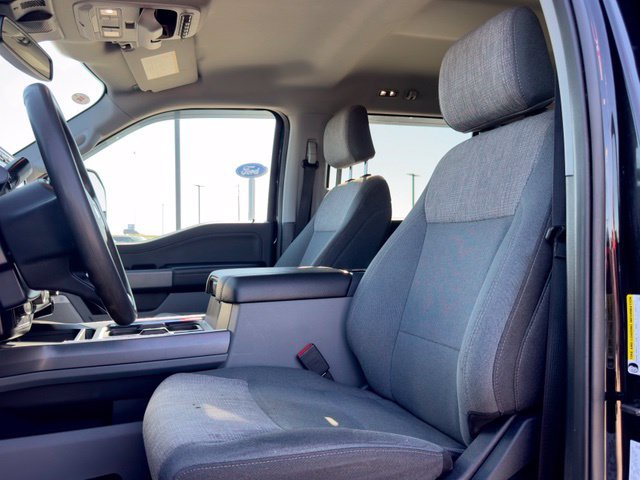 Certified 2024 Ford F250 XLT w/ Black Appearance Package AWD/4WD image 18
