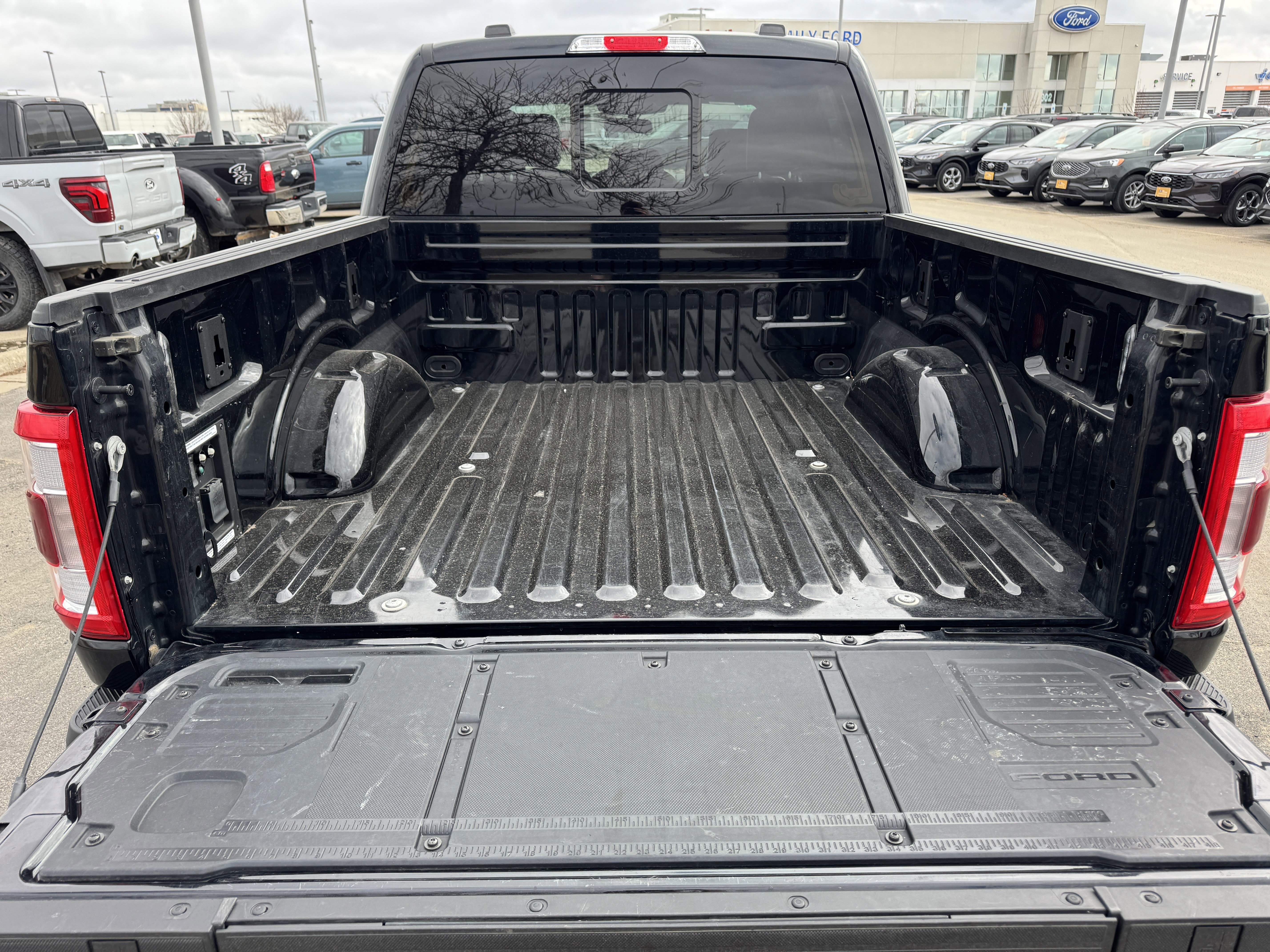 Certified 2023 Ford F150 Platinum w/ Equipment Group 701A High image 22