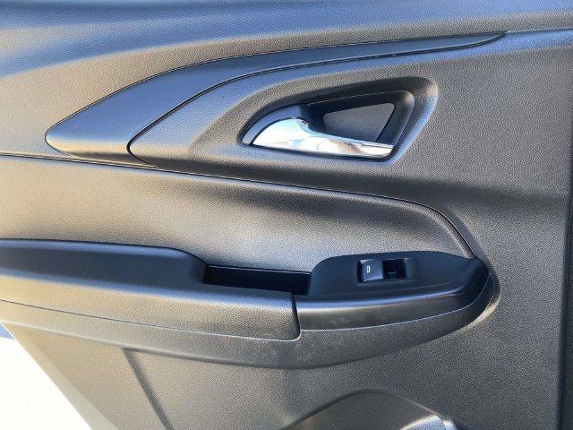 Used 2023 Chevrolet TrailBlazer RS w/ Convenience Package FWD image 14