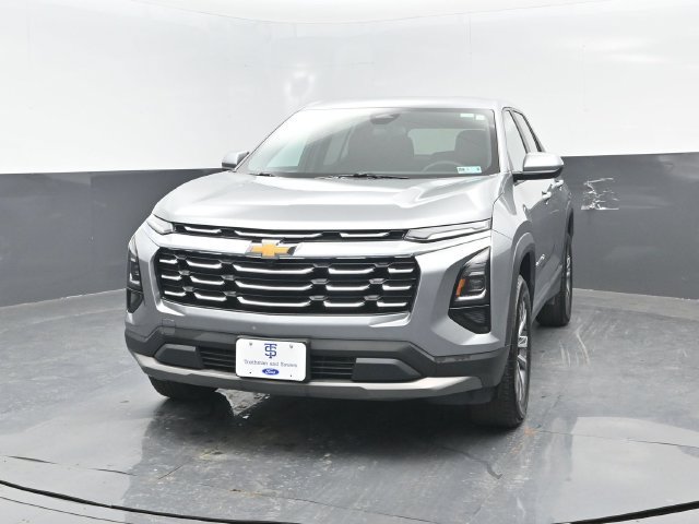 Used 2025 Chevrolet Equinox LT AWD/4WD image 22