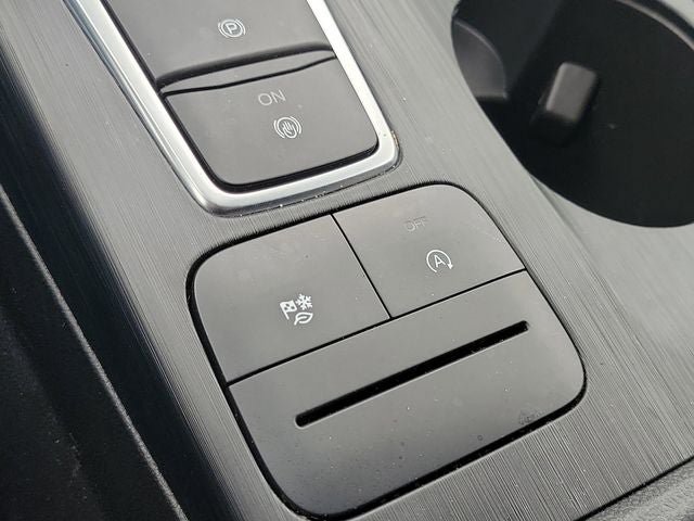 Certified 2024 Ford Escape Active AWD/4WD image 22
