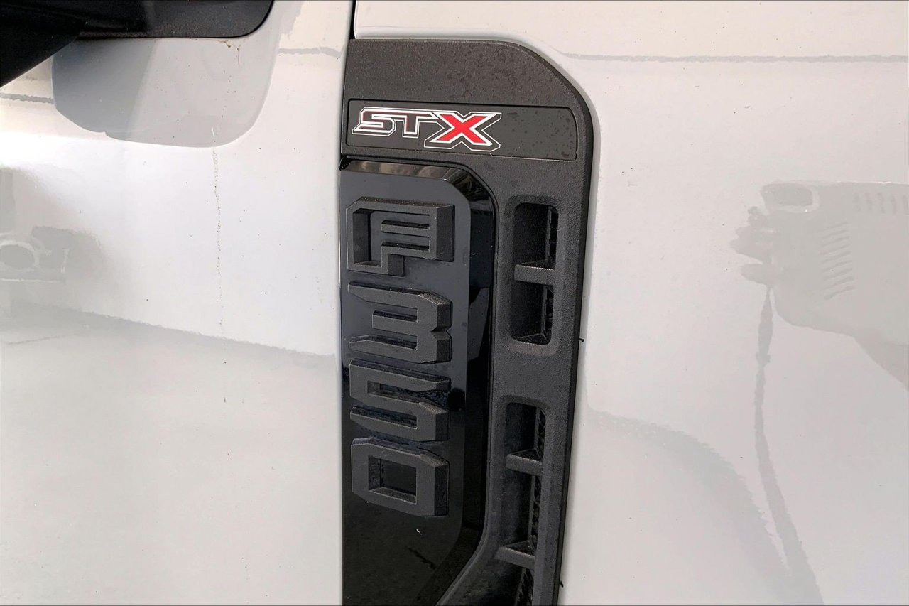 Certified 2025 Ford F350 XL w/ STX Appearance Package AWD/4WD image 7