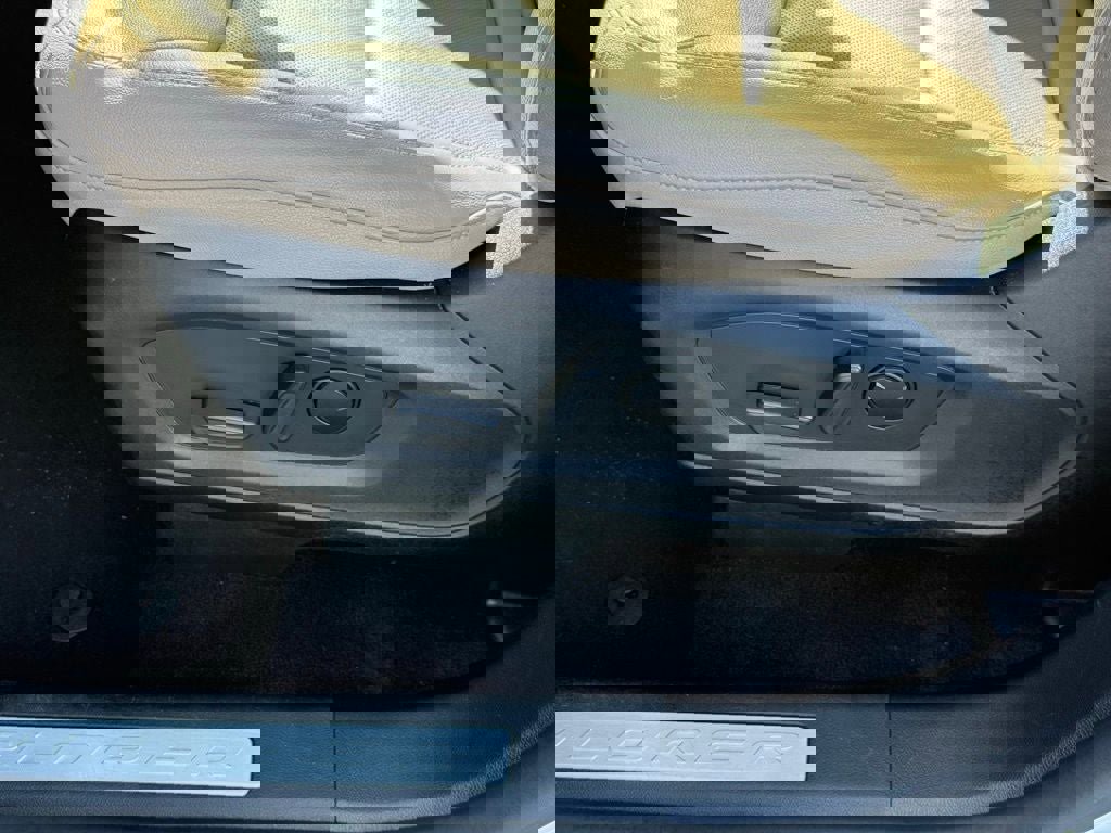 Certified 2023 Ford Explorer Limited image 24