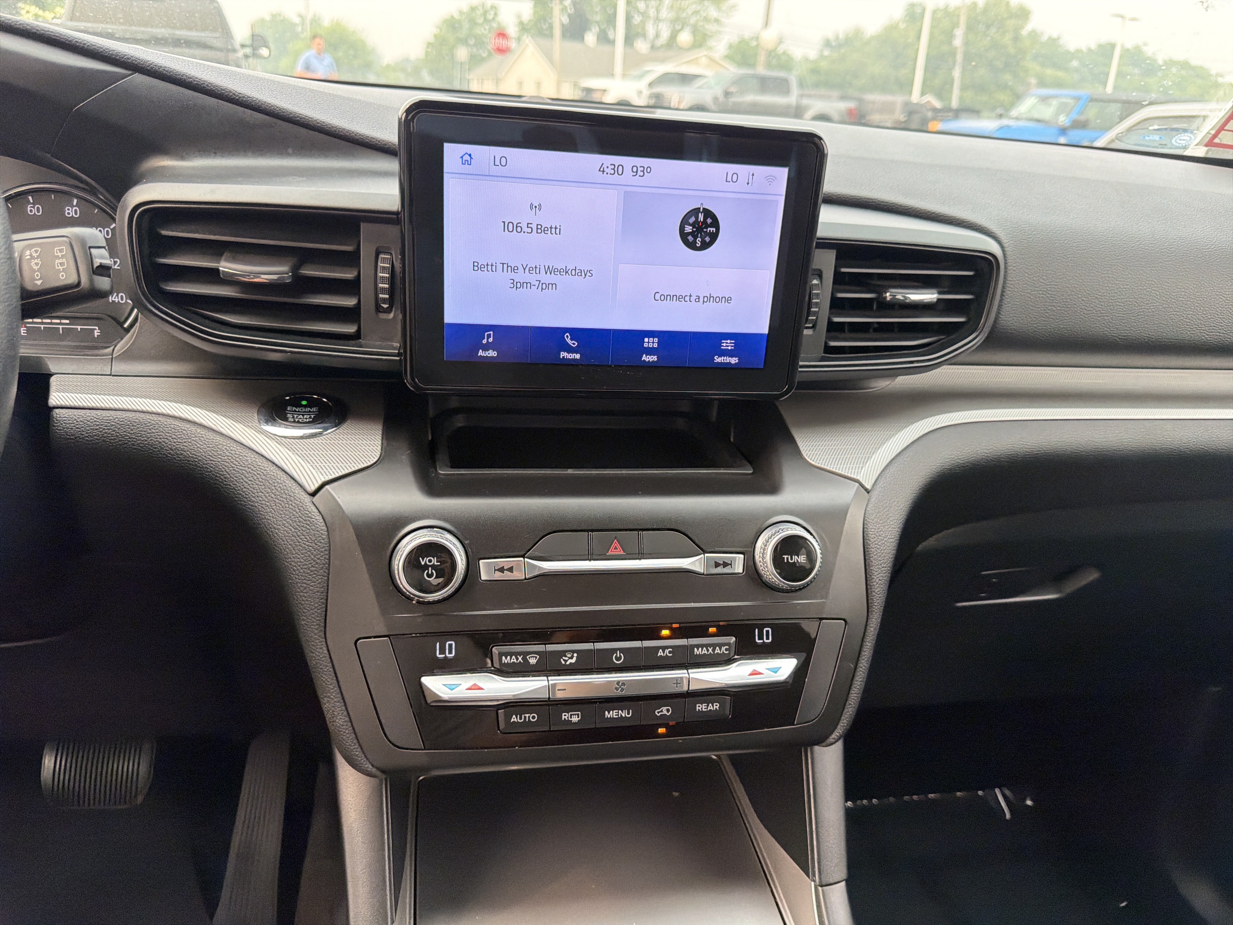Certified 2020 Ford Explorer XLT AWD/4WD image 25