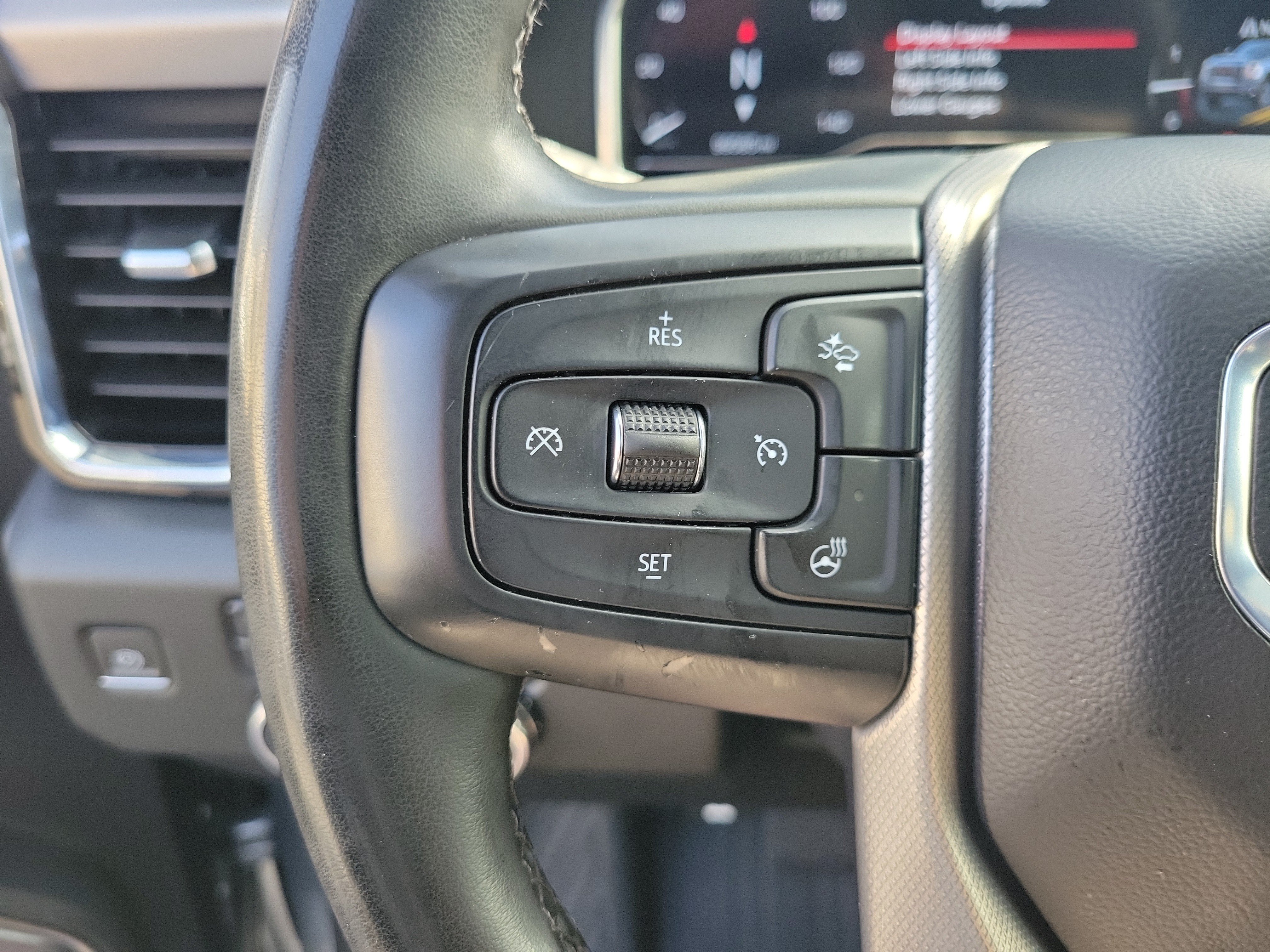 Used 2024 GMC Sierra 2500 Denali w/ Denali Reserve Package AWD/4WD image 5