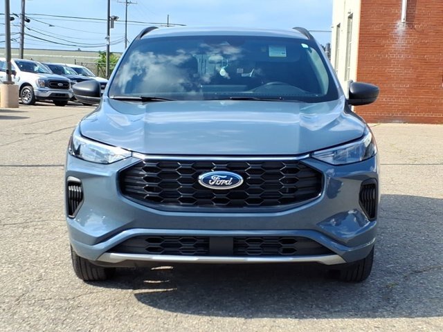 Certified 2024 Ford Escape ST-Line w/ Tech Pack #1 AWD/4WD image 16