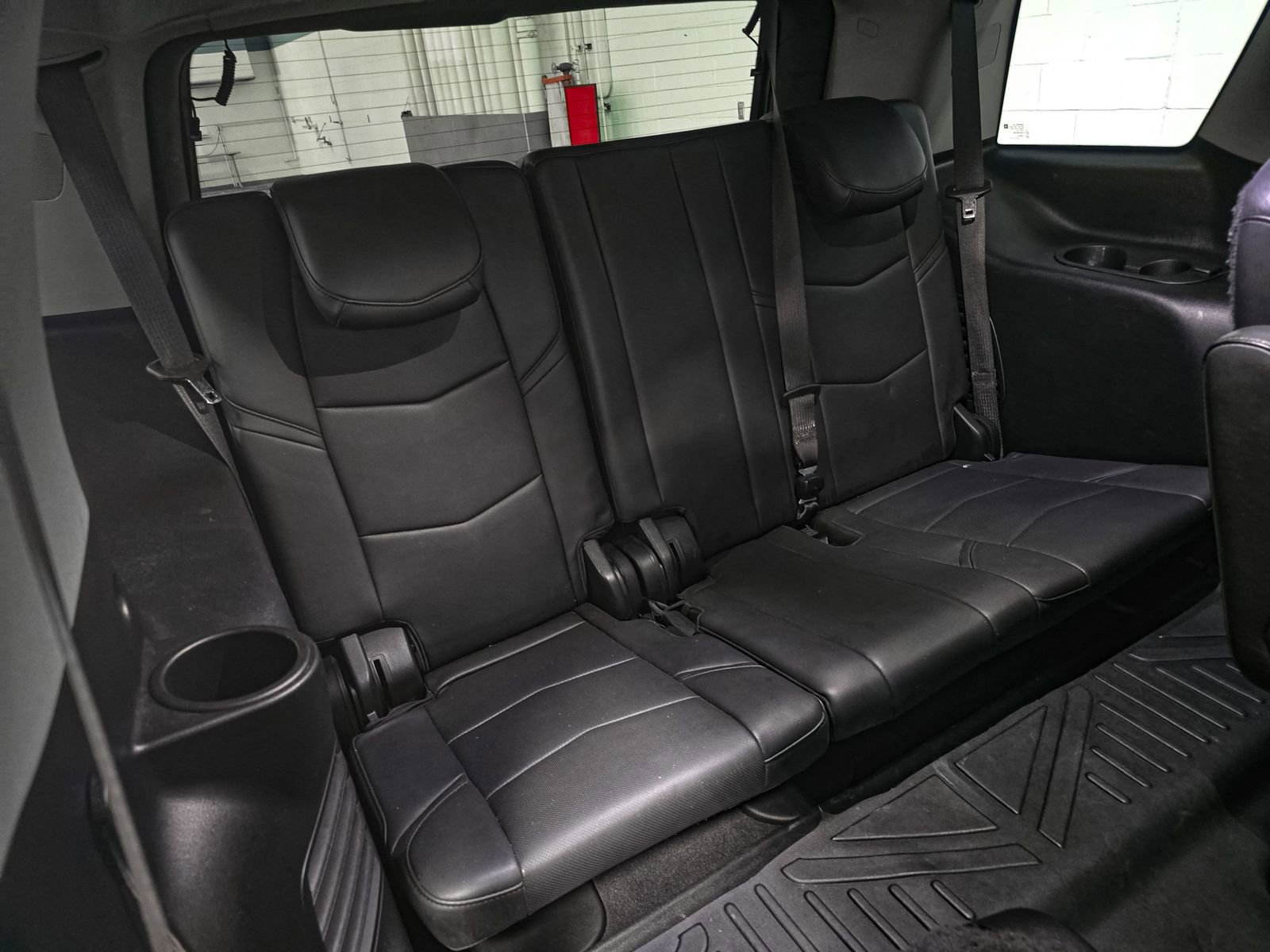 Used 2020 Cadillac Escalade 4WD image 23