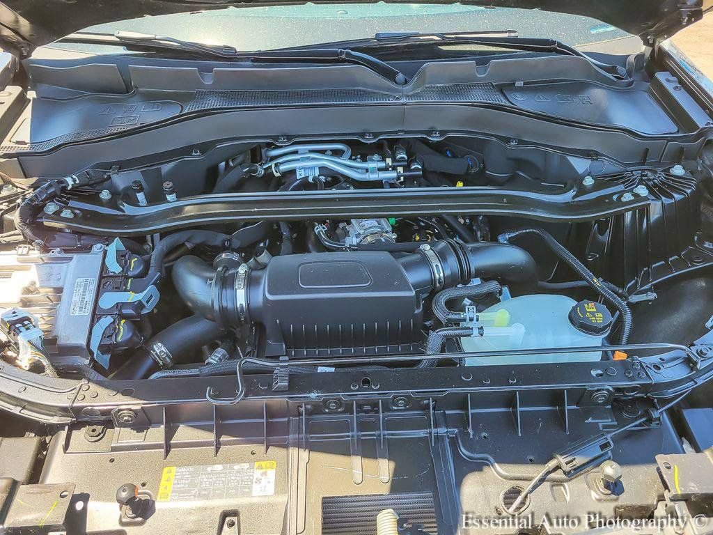 Certified 2025 Ford Explorer ST AWD/4WD image 29