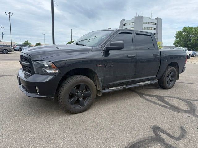 Used 2017 RAM 1500 Express w/ Black Ram 1500 Express Group AWD/4WD video 2