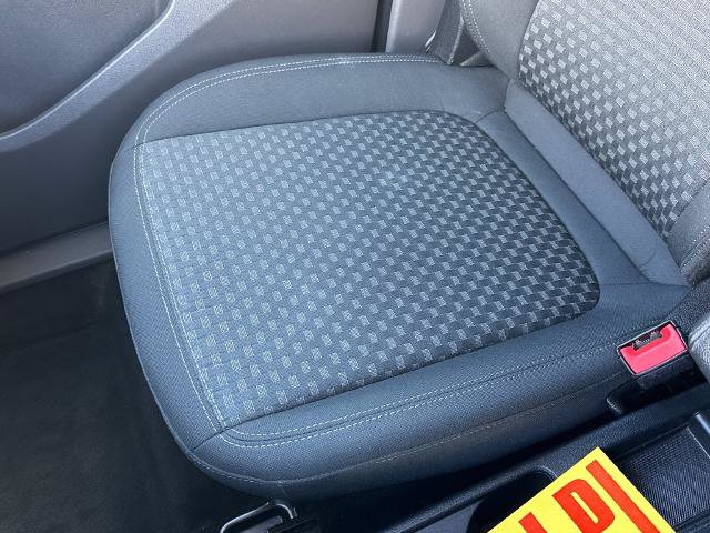 Certified 2019 Ford Transit Connect XLT FWD image 22