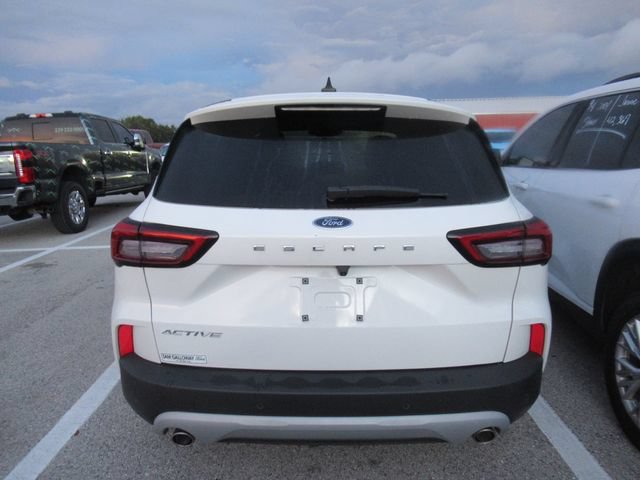 Certified 2023 Ford Escape Active w/ Tech Pack #1 FWD image 4