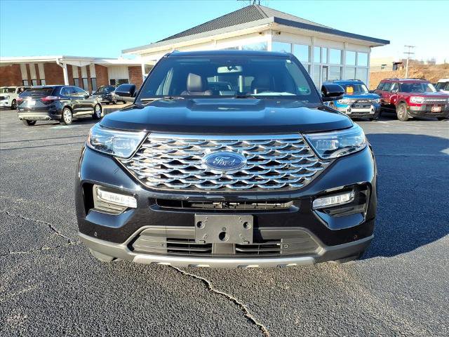 Certified 2020 Ford Explorer Platinum w/ Premium Technology Package image 2