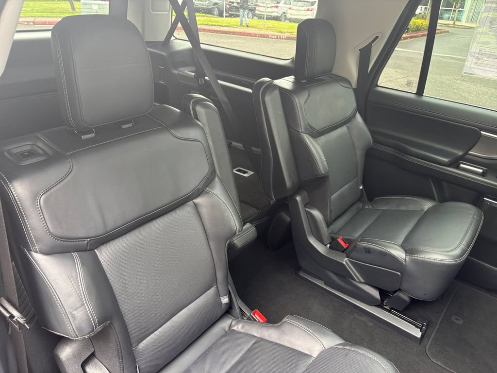 Certified 2025 Ford Expedition Max Platinum w/ Driver's Package AWD/4WD image 22