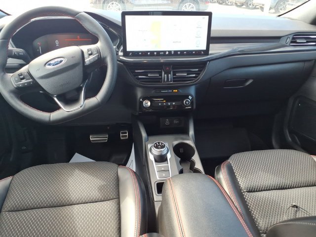Certified 2024 Ford Escape ST-Line Select w/ Tech Pack #1 AWD/4WD image 9