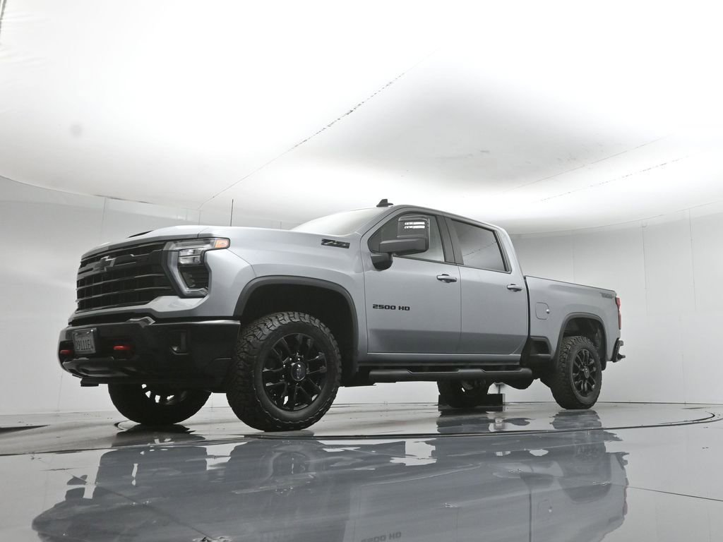 Used 2025 Chevrolet Silverado 2500 LT w/ Trail Boss Package AWD/4WD image 45