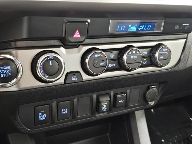 Used 2023 Toyota Tacoma SR5 w/ Technology Package AWD/4WD image 33