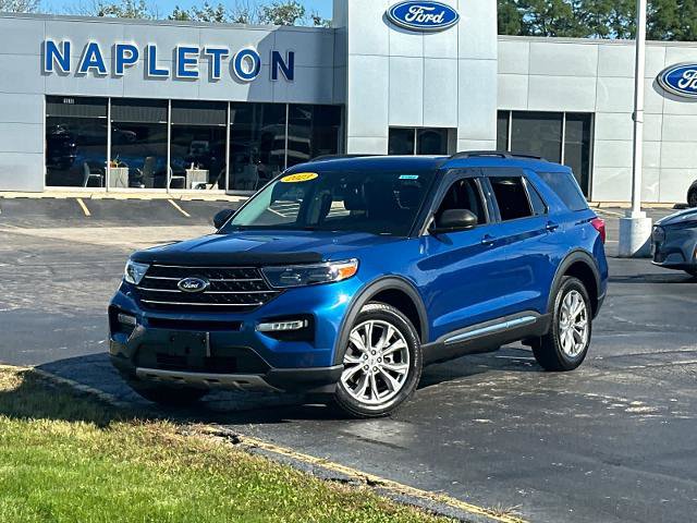 Certified 2023 Ford Explorer XLT AWD/4WD image 2