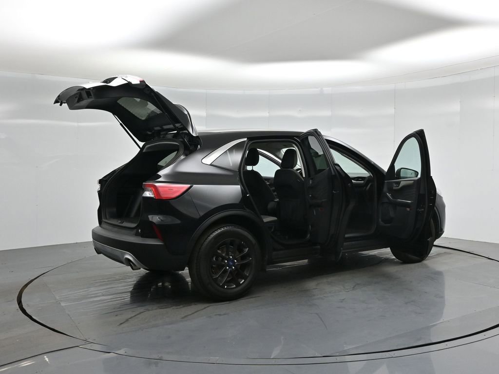 Certified 2022 Ford Escape SE image 6