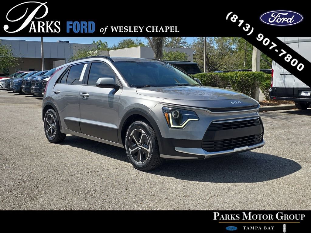 Used 2023 Kia Niro LX