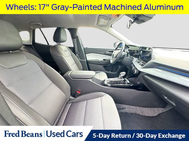 Used 2024 Chevrolet Trax LT w/ Driver Confidence Package FWD image 30