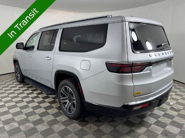 Used 2024 Jeep Wagoneer L Series II RWD image 4