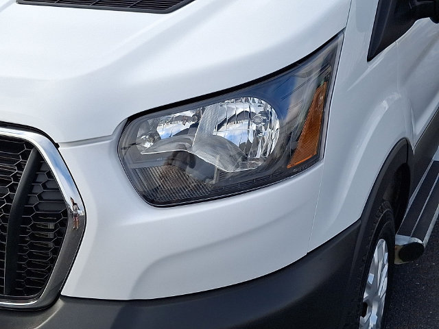 Certified 2025 Ford Transit 250 Low Roof w/ Exterior Upgrade Package RWD image 33