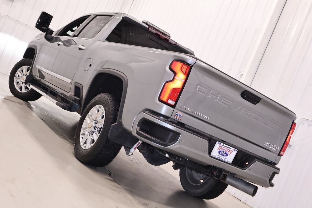 Used 2024 Chevrolet Silverado 3500 High Country w/ High Country Premium Package AWD/4WD image 47