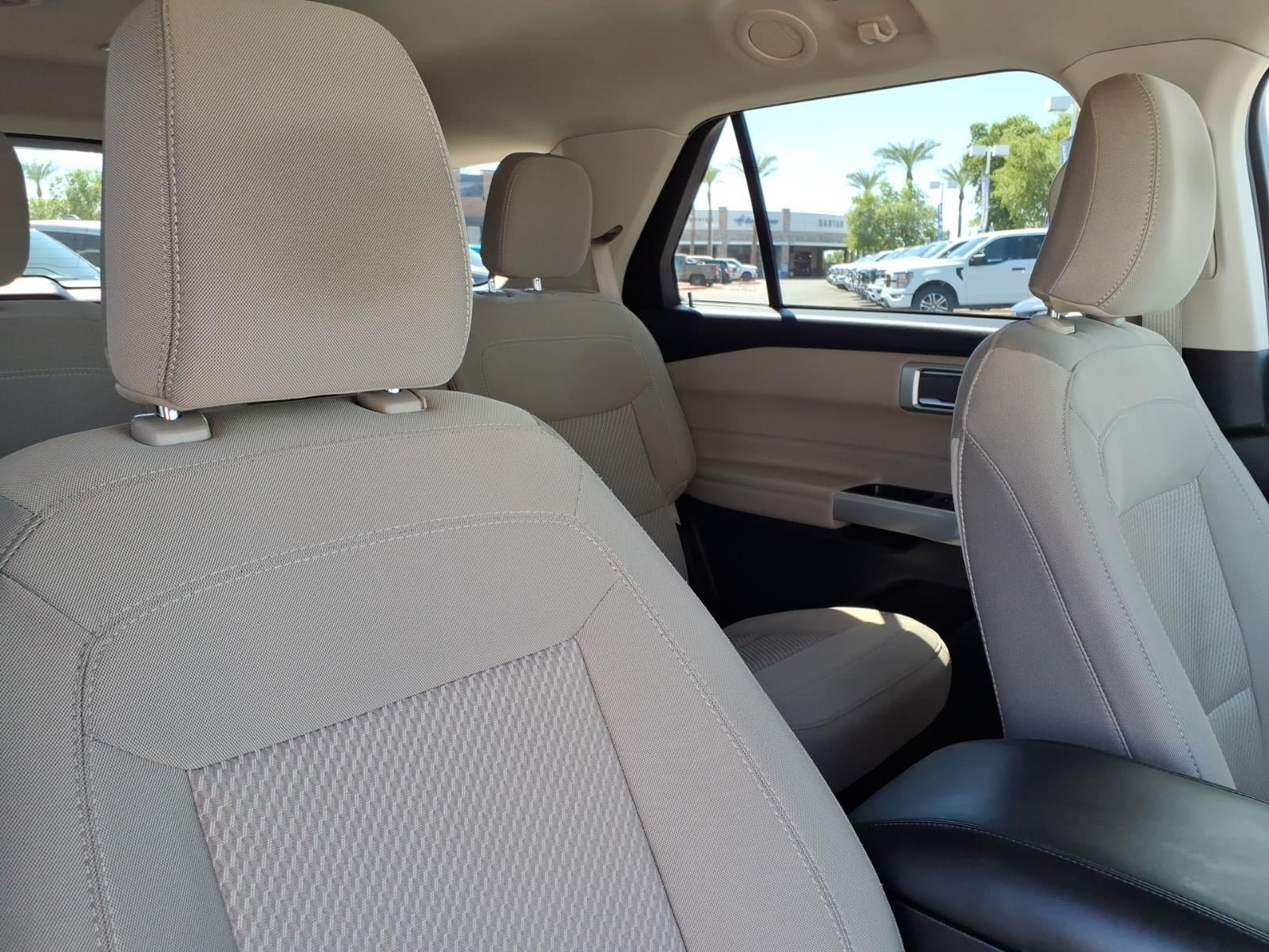 Certified 2023 Ford Explorer XLT RWD image 12