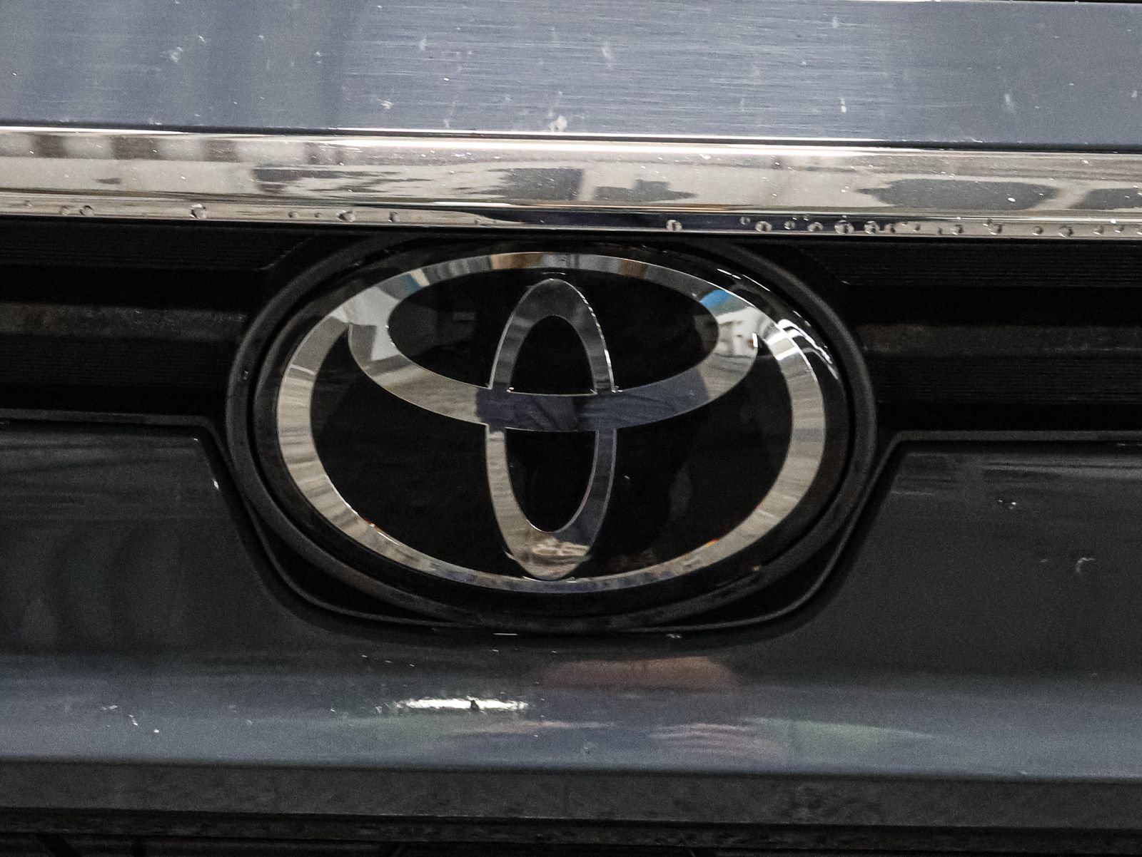 Used 2024 Toyota Grand Highlander Limited image 13