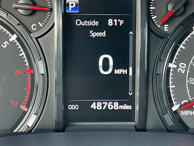 Used 2024 Toyota 4Runner SR5 AWD/4WD image 31