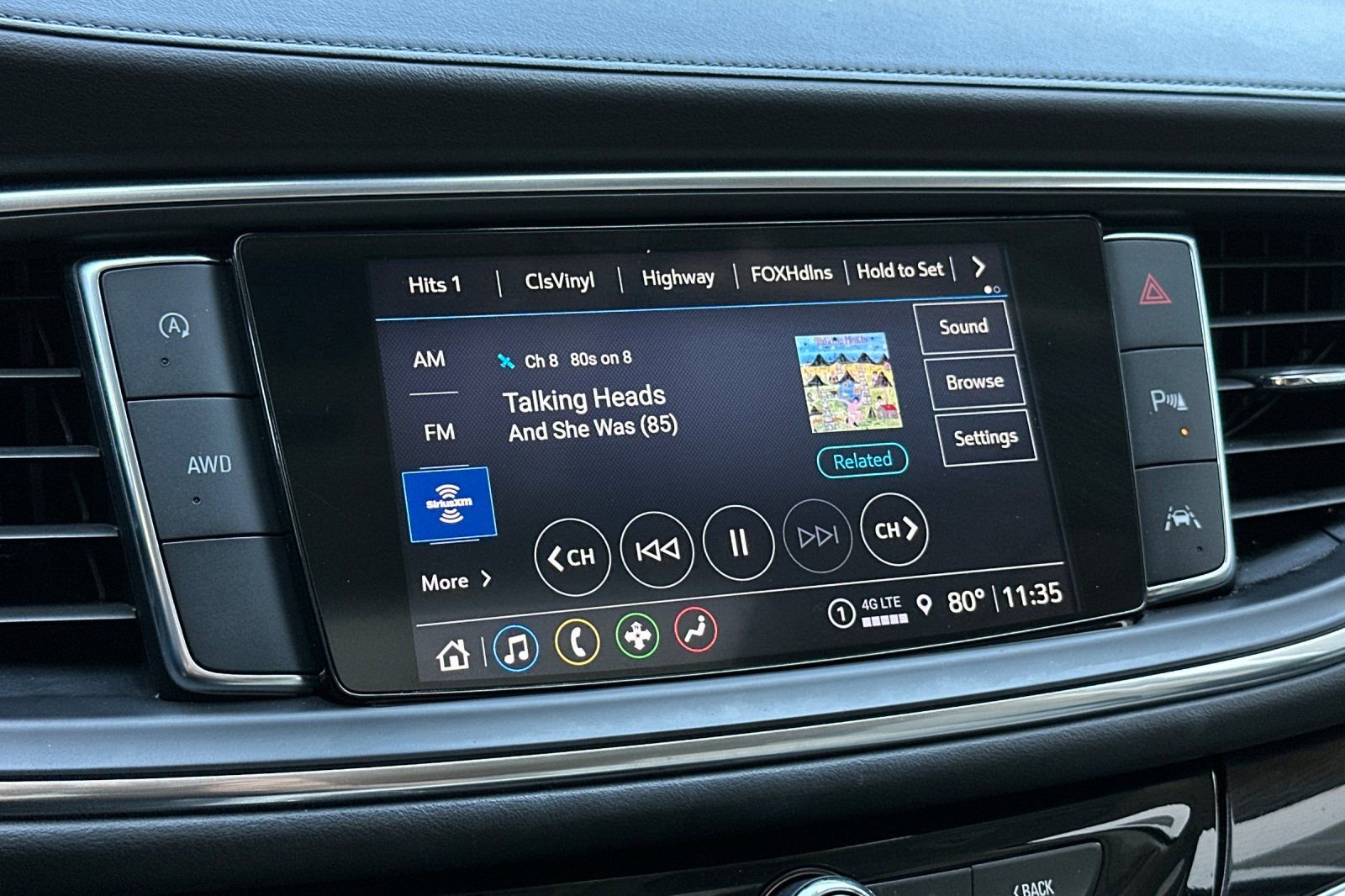 Used 2023 Buick Enclave Essence w/ Experience Buick Package image 18