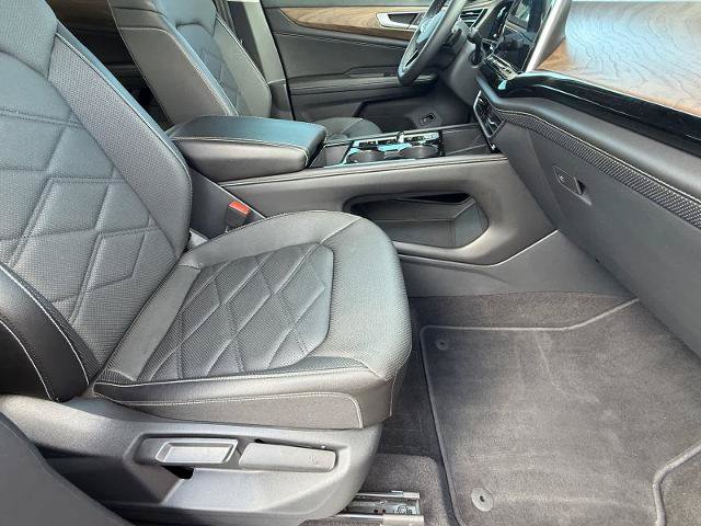 Used 2024 Volkswagen Atlas SE FWD image 10