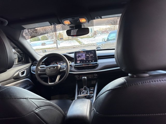 Used 2024 Jeep Compass Latitude image 31