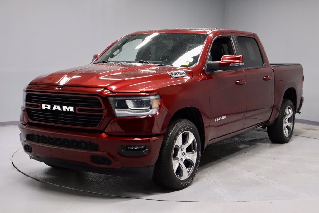 Used 2024 RAM 1500 Laramie AWD/4WD image 8