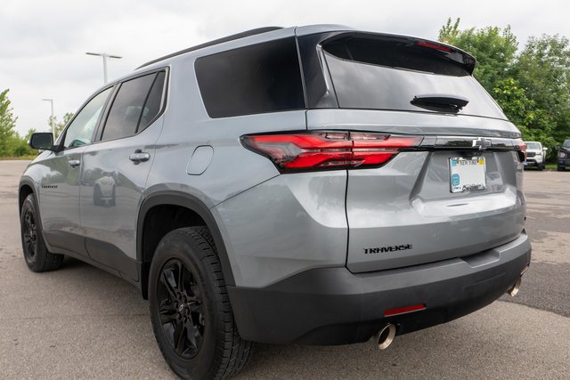 Used 2023 Chevrolet Traverse LT FWD image 7