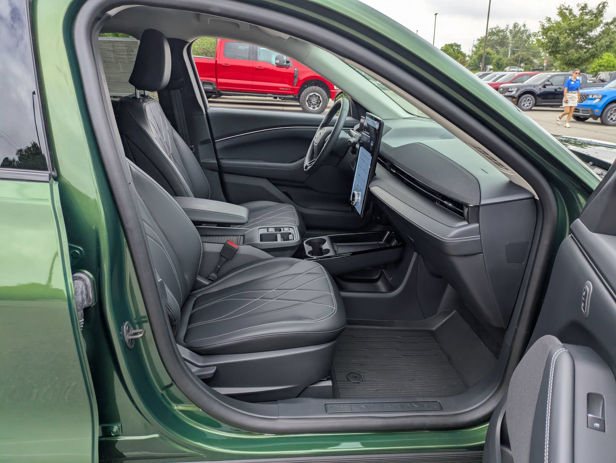 Certified 2025 Ford Mustang Mach-E Select w/ Comfort Package Lite RWD image 38