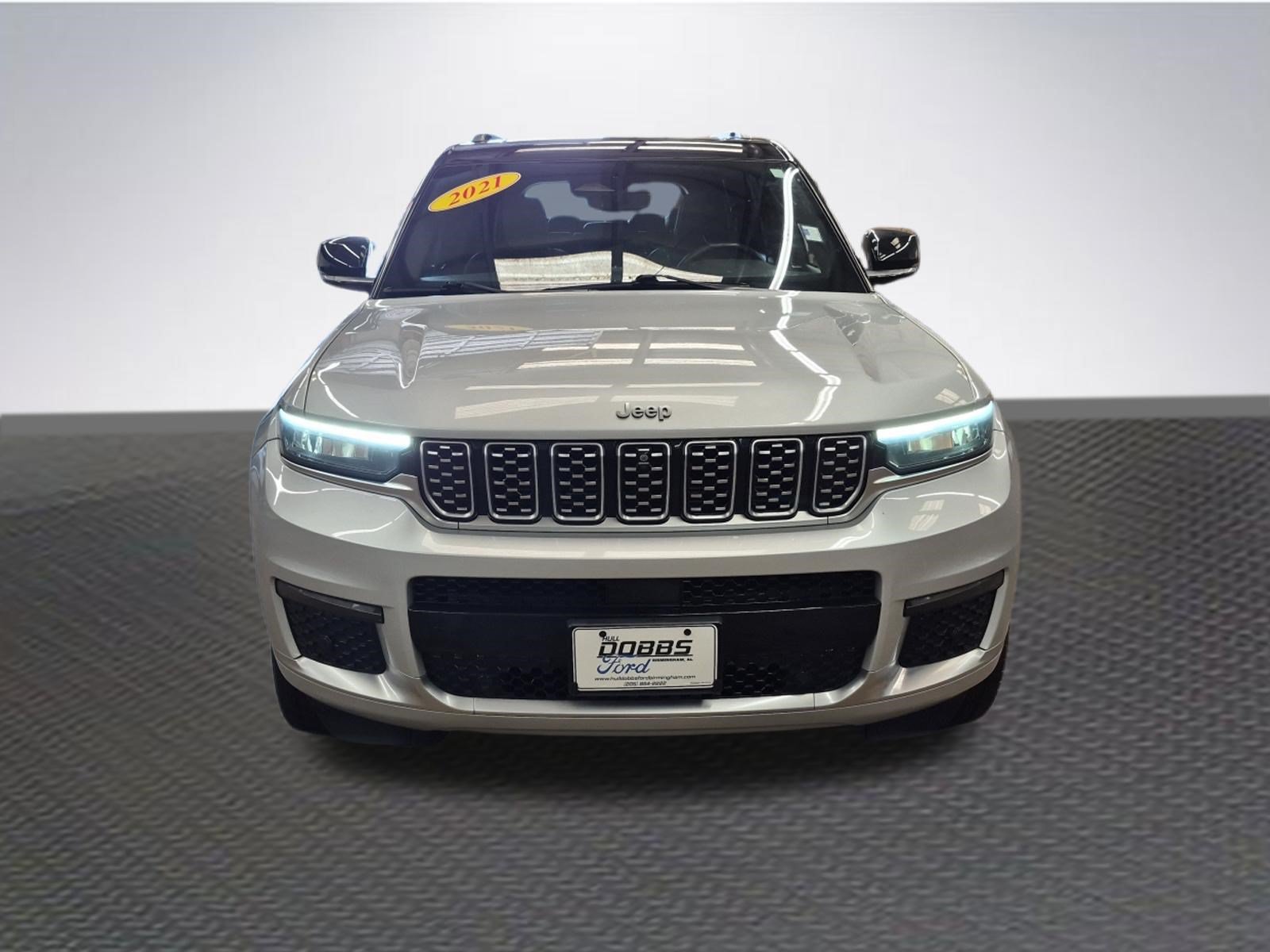 Used 2021 Jeep Grand Cherokee L Summit w/ Luxury Tech Group V AWD/4WD image 3