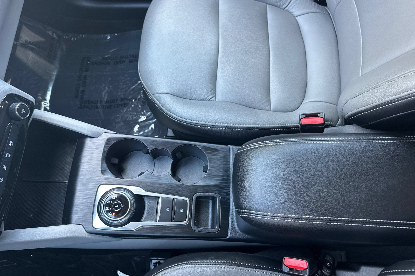 Certified 2025 Ford Escape SE FWD image 32