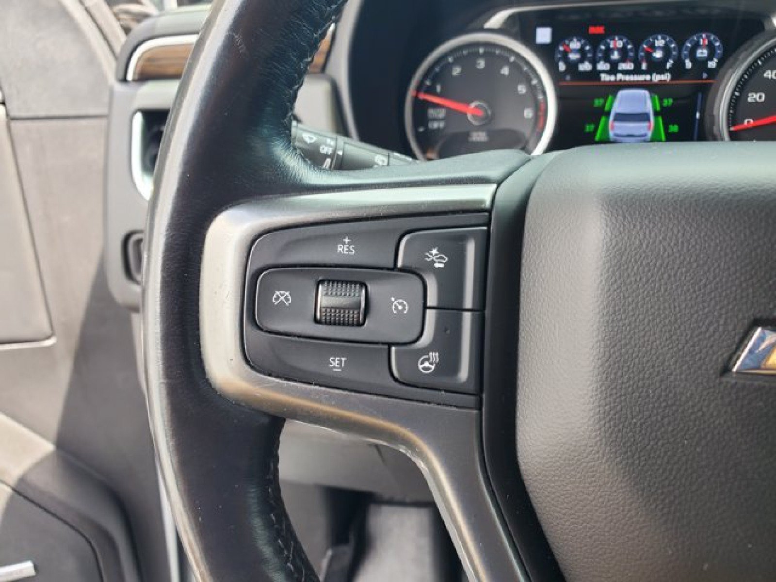 Used 2021 Chevrolet Tahoe Premier RWD image 18