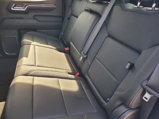 Used 2023 GMC Sierra 1500 SLT w/ SLT Premium Package AWD/4WD image 13