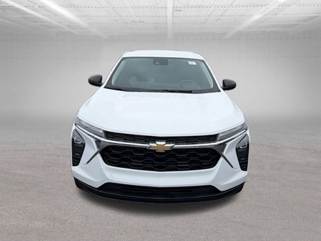 Used 2024 Chevrolet Trax LS FWD image 3