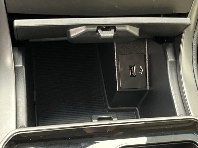Certified 2019 Ford Edge SE w/ Cargo Accessory Package AWD/4WD image 20