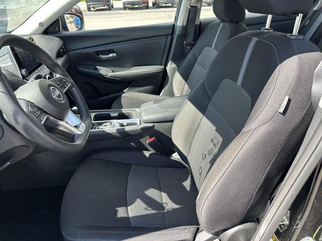 Used 2025 Nissan Sentra SV FWD image 12