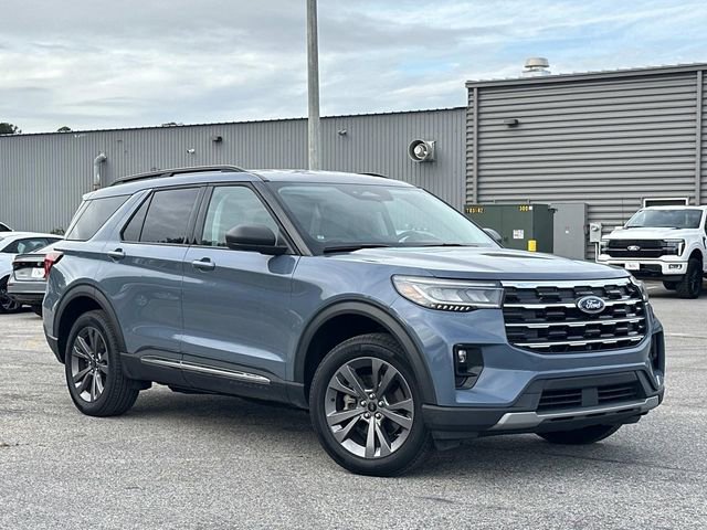 Certified 2025 Ford Explorer Active w/ Active Comfort Package image 8