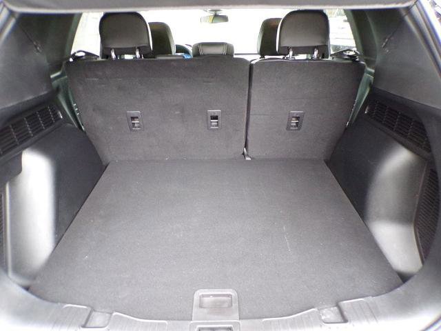 Certified 2025 Ford Escape Platinum w/ Class II Trailer Tow Package AWD/4WD image 15