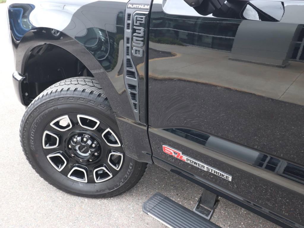 Certified 2026 Ford F350 Platinum AWD/4WD image 9