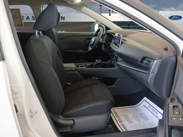 Used 2023 Nissan Rogue S AWD/4WD image 15