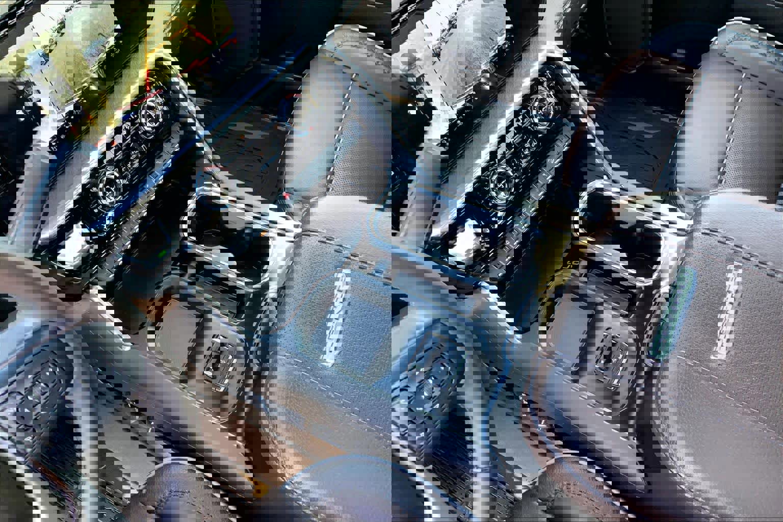 Used 2025 GMC Sierra 2500 Denali w/ Denali Reserve Package image 16